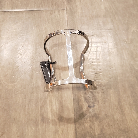 NWT BCBG Futura Collection Bracelet - OS - Picture 3 of 5